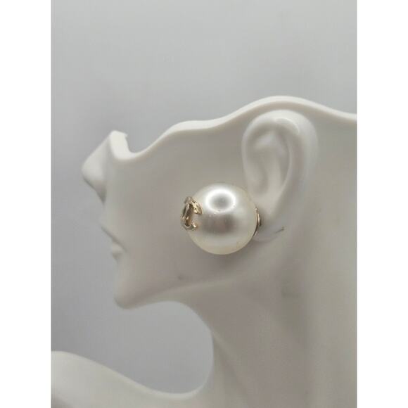 Chanel Golf-tone White Faux Pearl CC Stud Earrings - Picture 10 of 16